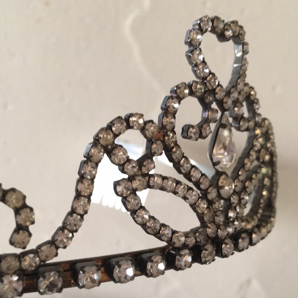 Beautiful Vintage tiara crown Halloween - Picture 3 of 6